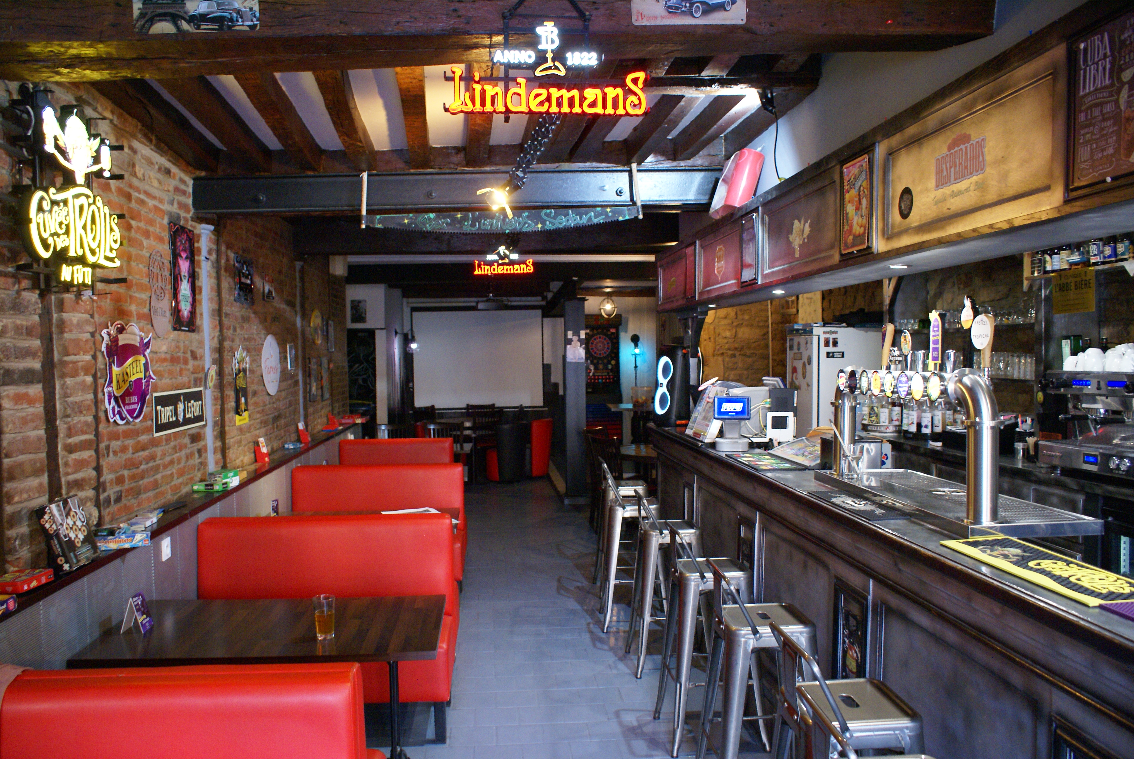 L'Univers Bar - Intérieur